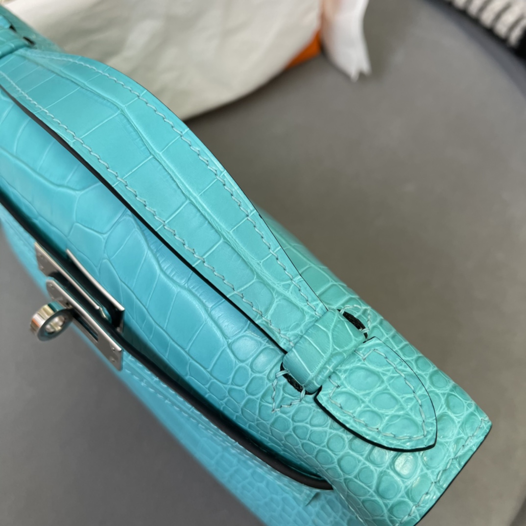 에르메스 켈리 포쉐트 블루 은장 악어가죽